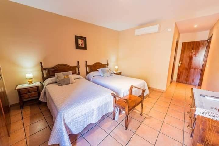 Apartamentos & Casa Rural Boada Con Jardin Interior Y Barbacoa Villamiel ภายนอก รูปภาพ