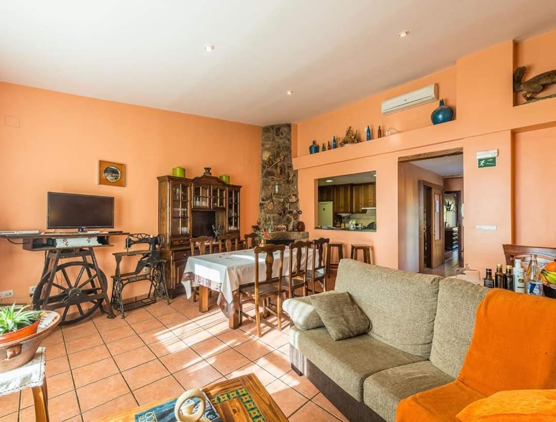 Apartamentos & Casa Rural Boada Con Jardin Interior Y Barbacoa Villamiel ภายนอก รูปภาพ